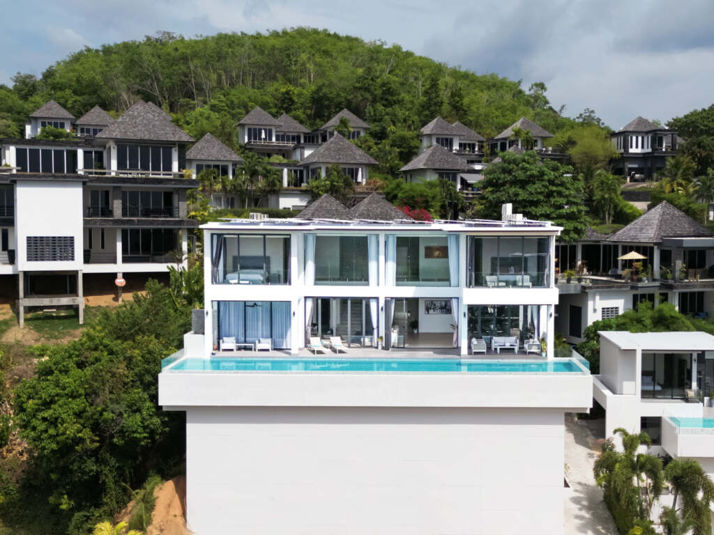 Pool villa on the hill surrounded by trees